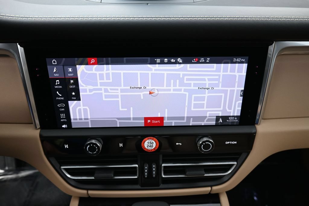Certified 2026 Porsche Macan S AWD/4WD image 21