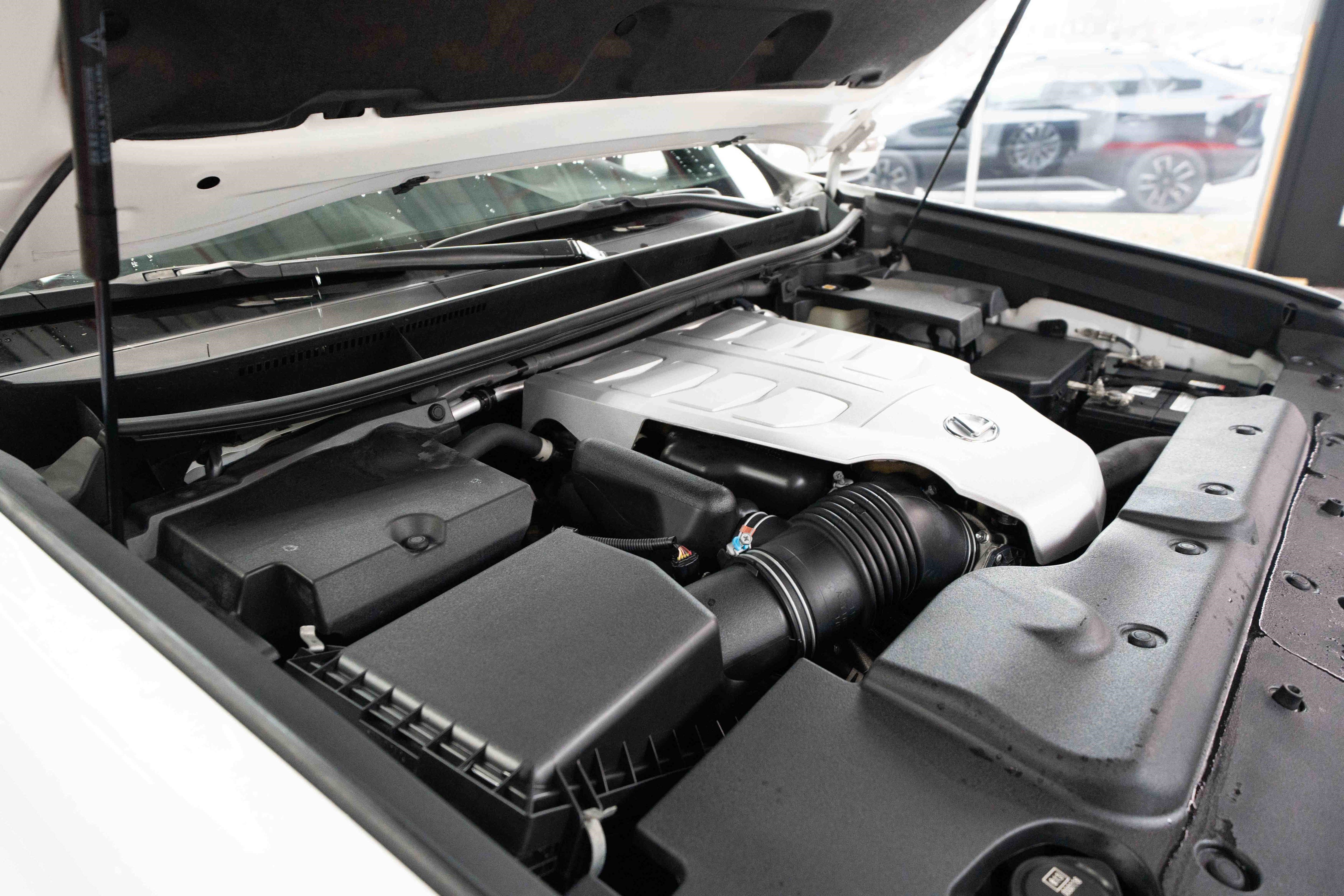 Used 2021 Lexus GX 460 Premium w/ Premium Package image 32