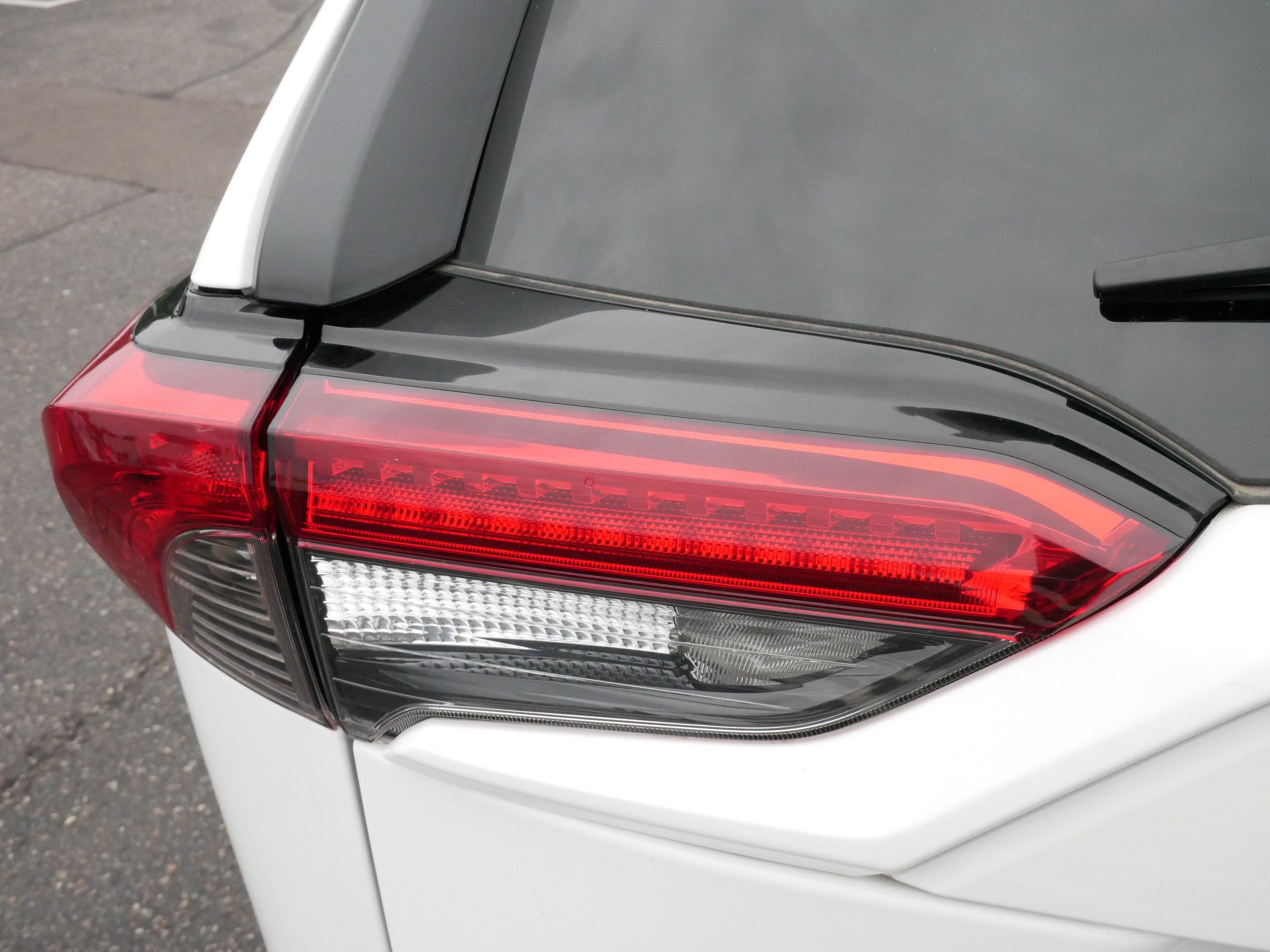 Certified 2025 Toyota RAV4 LE AWD/4WD image 17