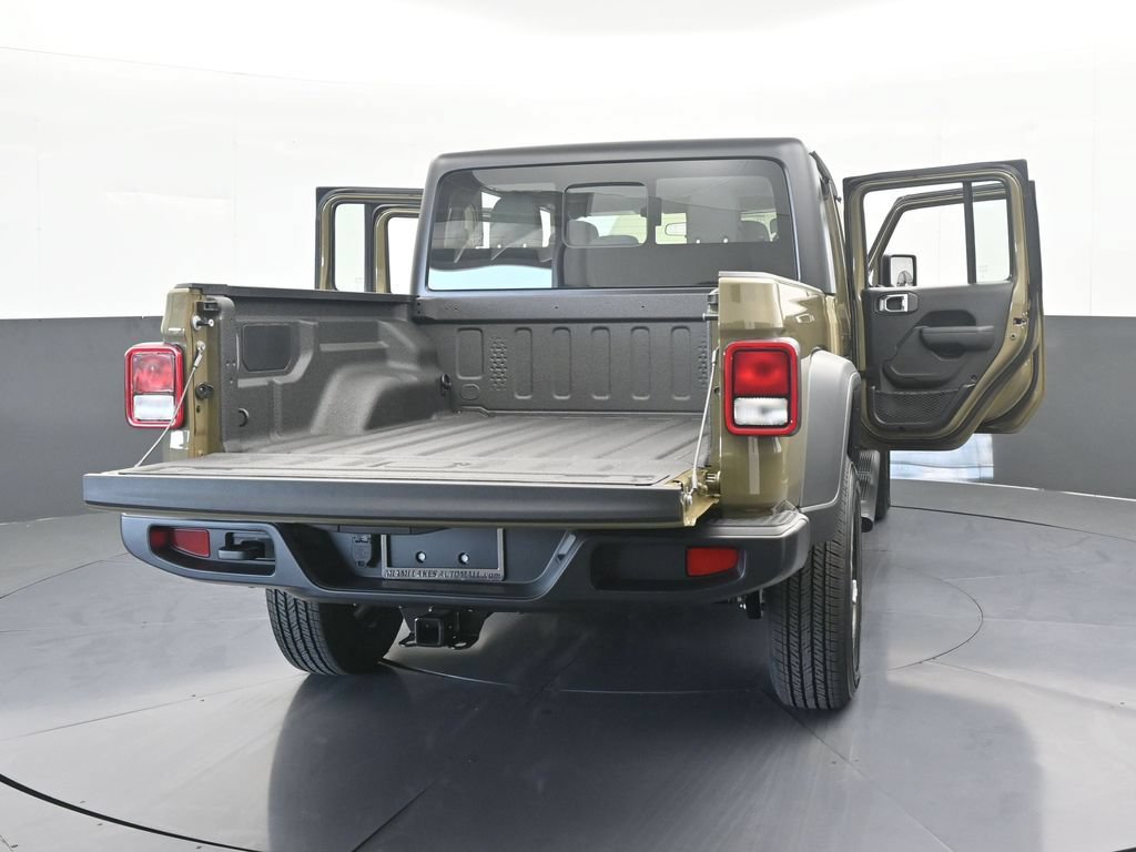 New 2026 Jeep Gladiator Sport AWD/4WD image 70