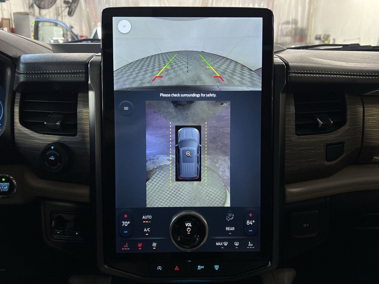 Used 2023 Ford Expedition Max Limited image 19