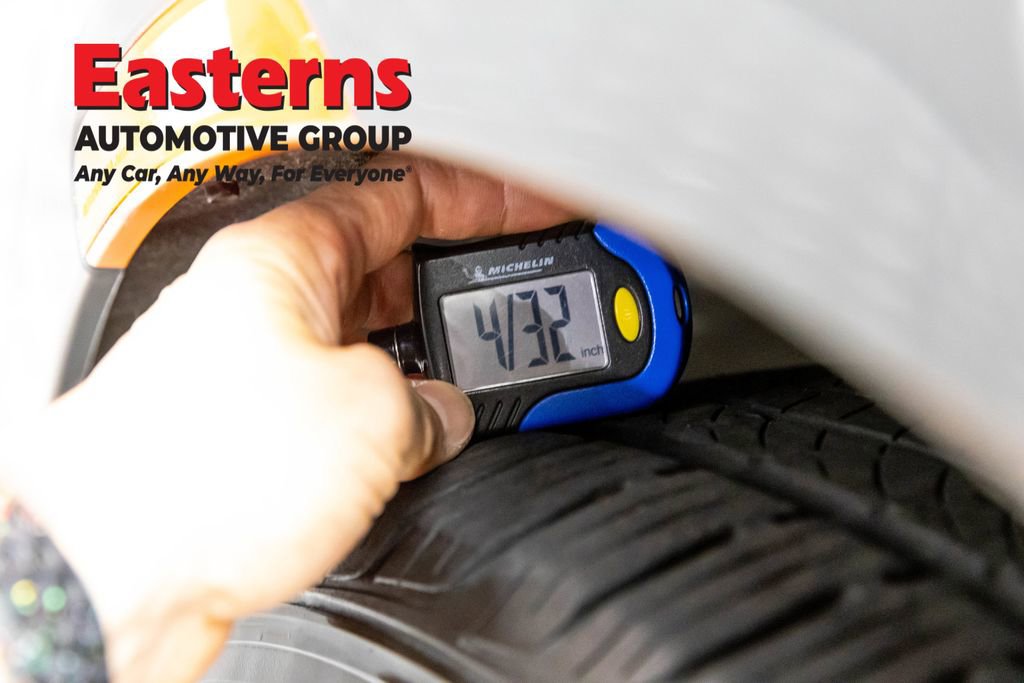 Used 2022 Chrysler Pacifica Touring-L image 29