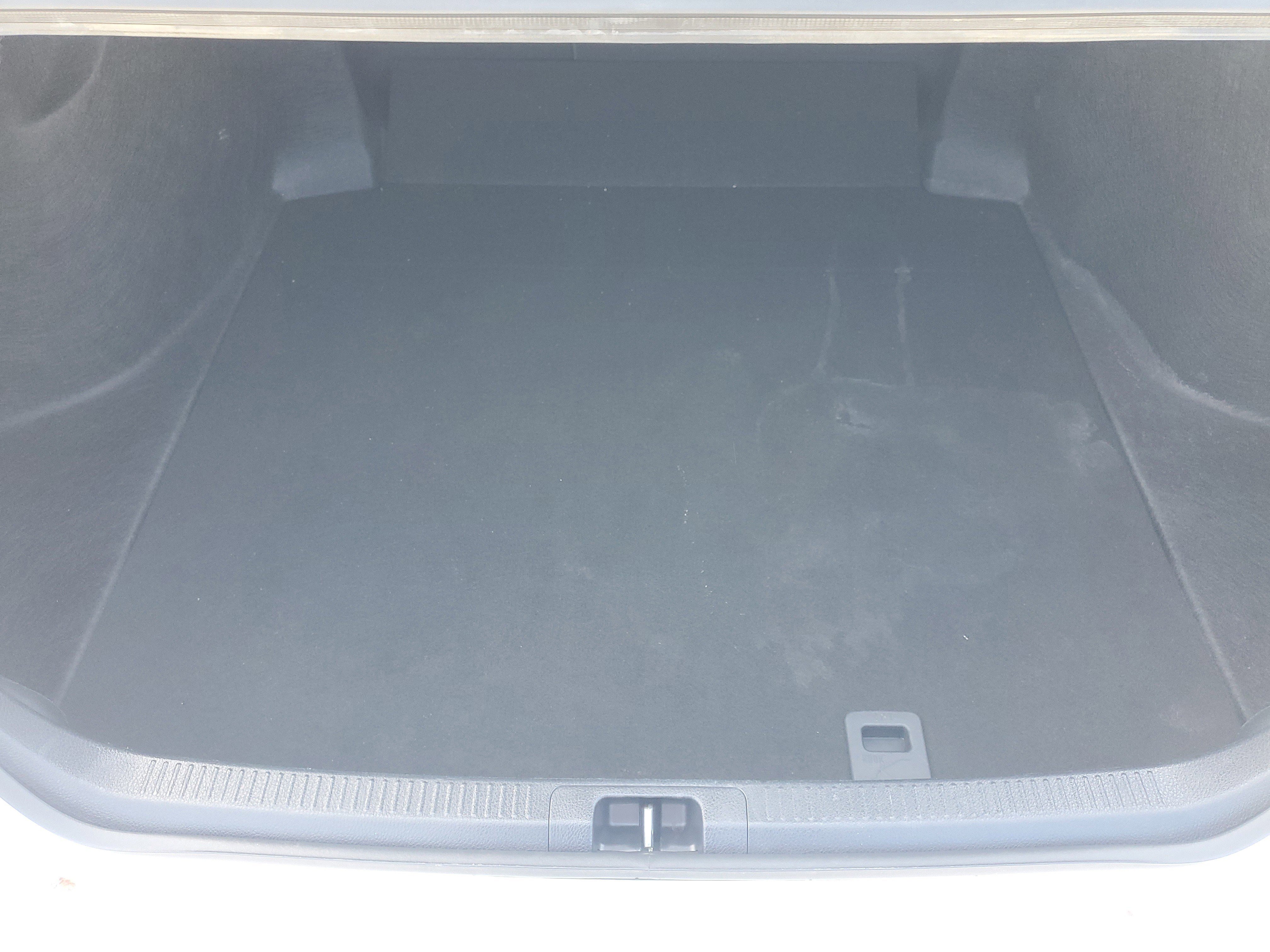 Used 2023 Toyota Camry SE FWD image 9