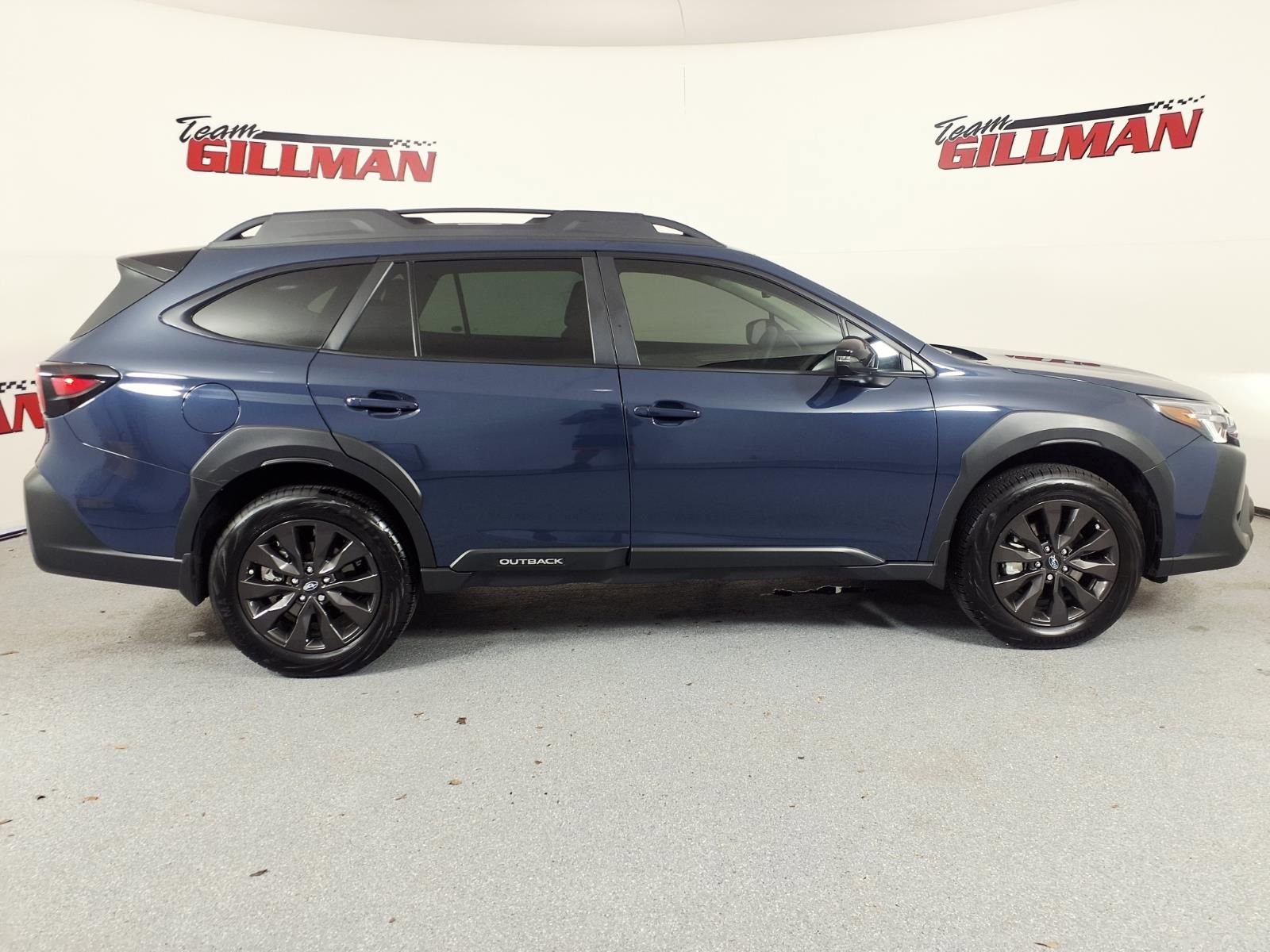 Used 2025 Subaru Outback Onyx Edition image 2