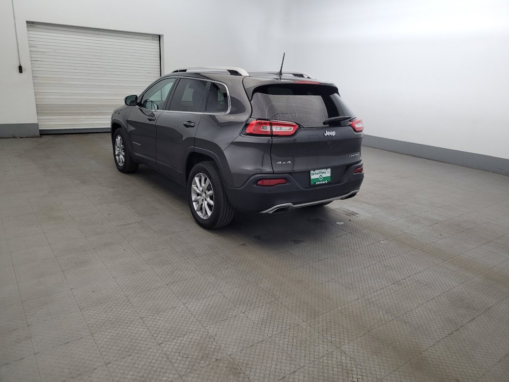 Used 2018 Jeep Cherokee Limited AWD/4WD image 5