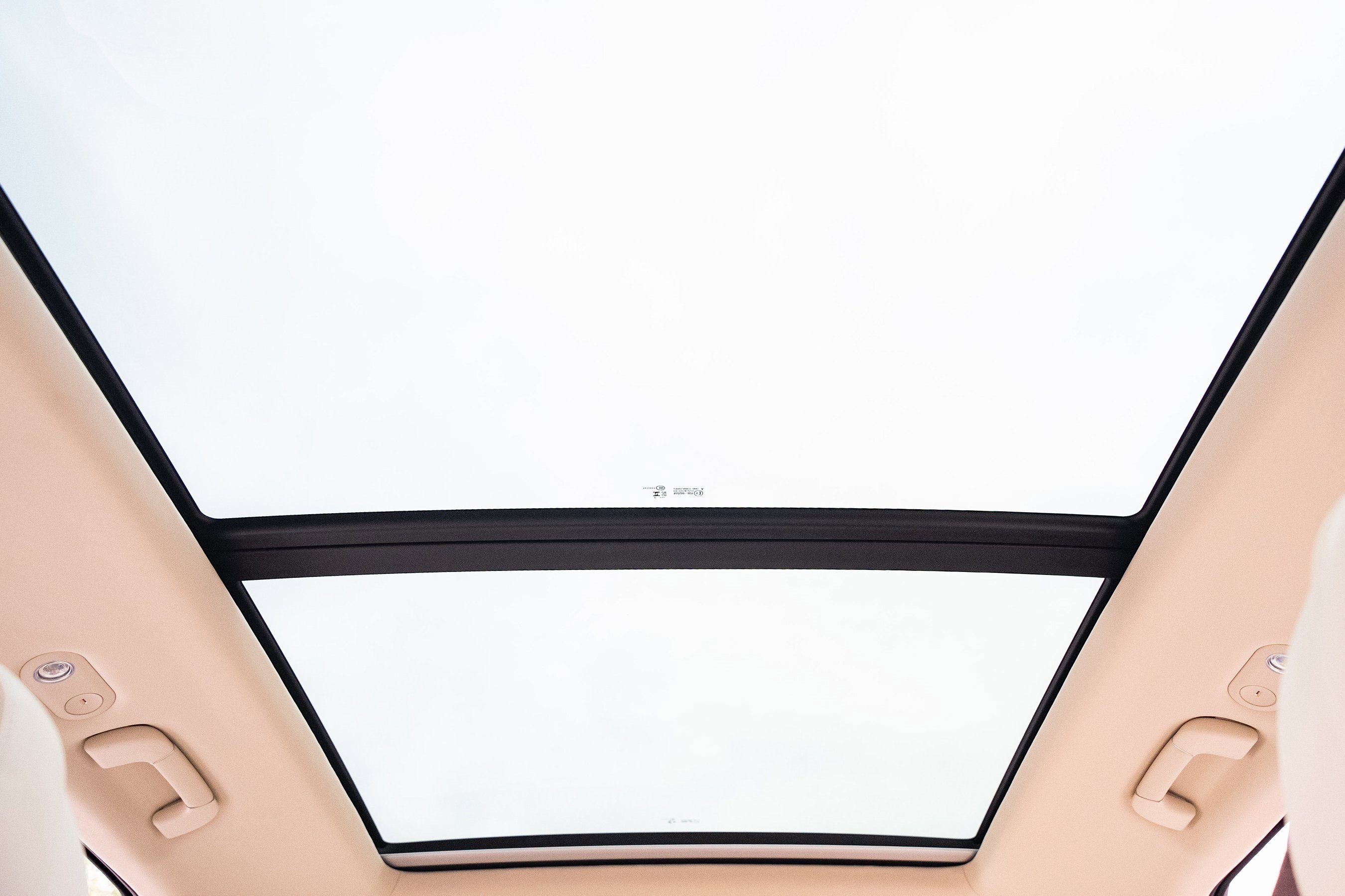 Used 2024 Bentley Bentayga Extended Wheelbase image 32