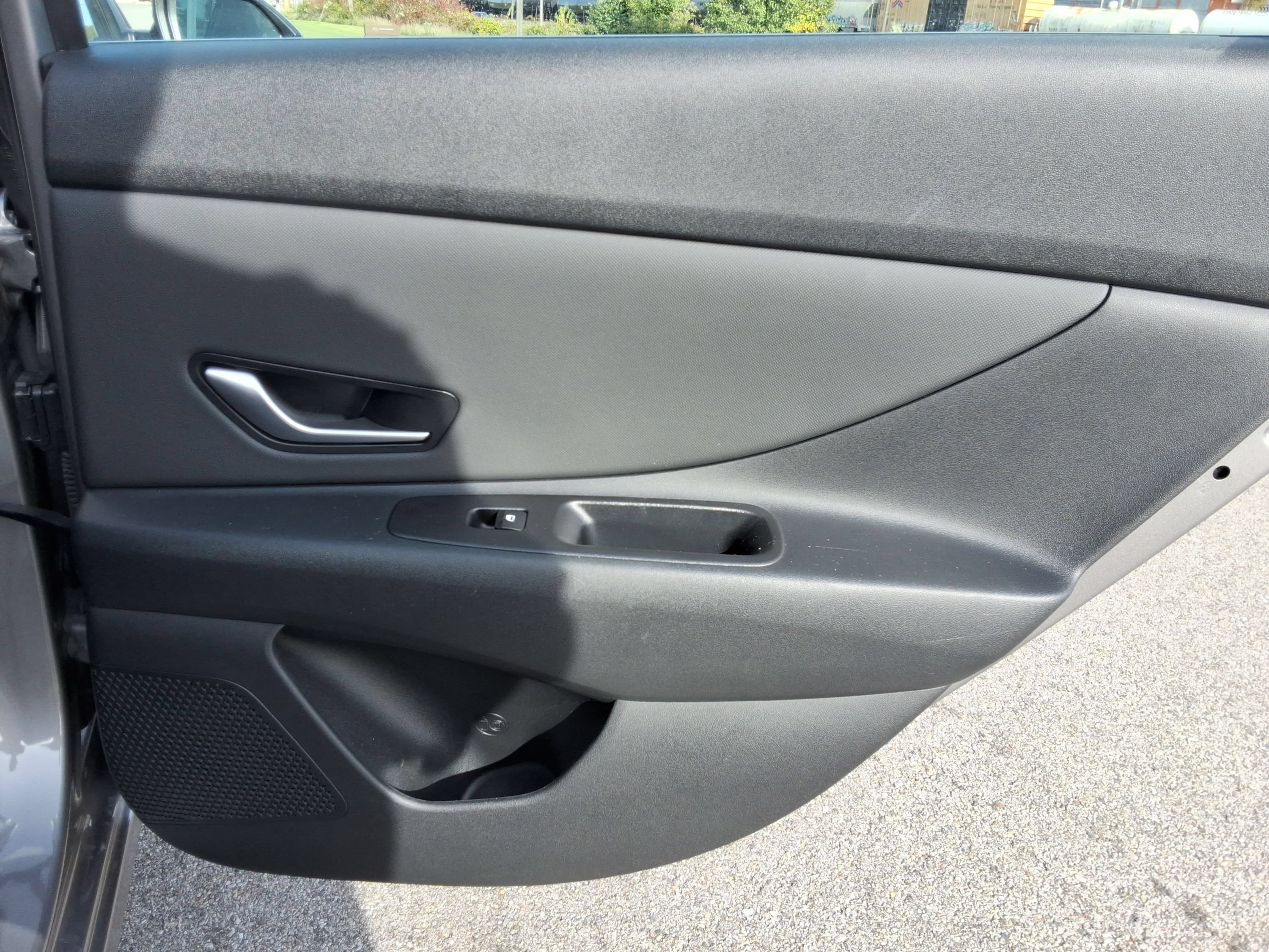 Used 2023 Hyundai Elantra Limited FWD image 37