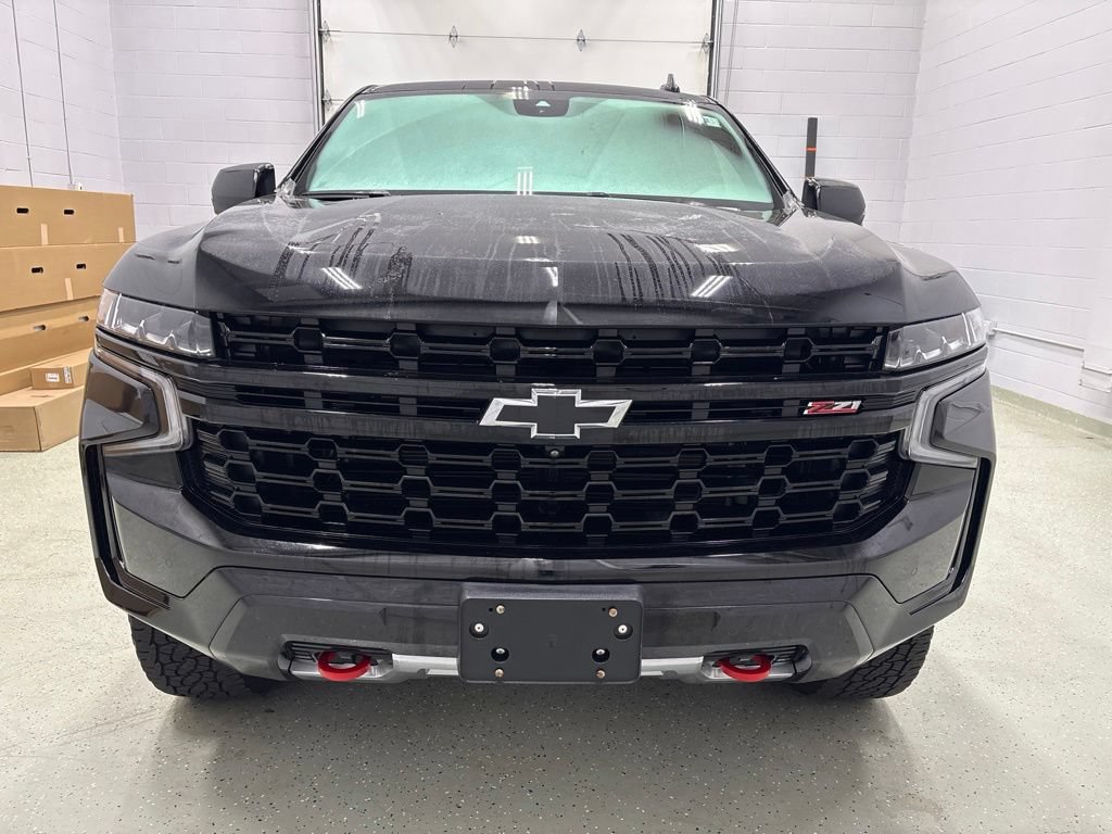 Used 2024 Chevrolet Suburban Z71 w/ Luxury Package AWD/4WD image 9