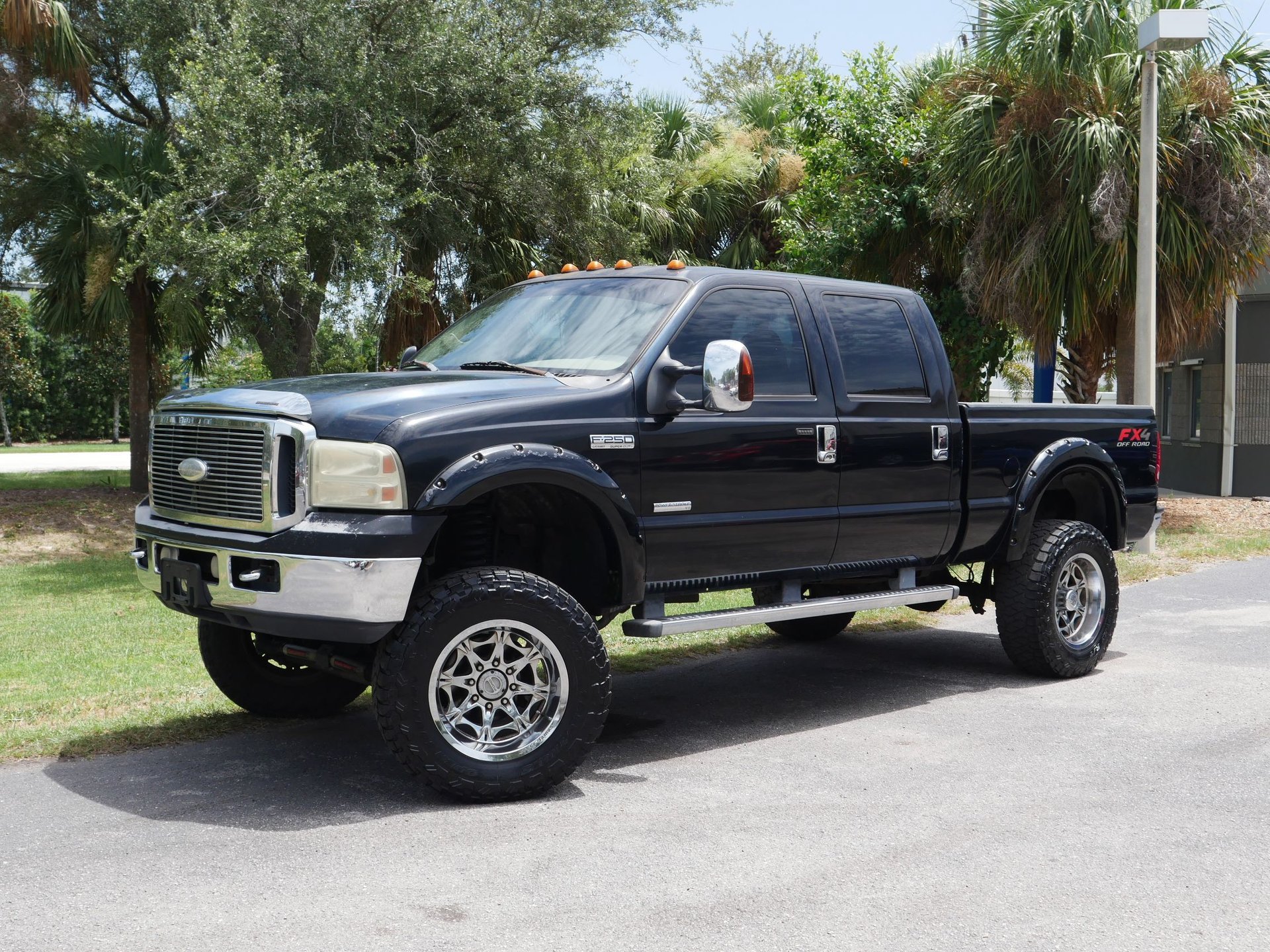 Used 2006 Ford F250 4x4 Crew Cab Super Duty image 12