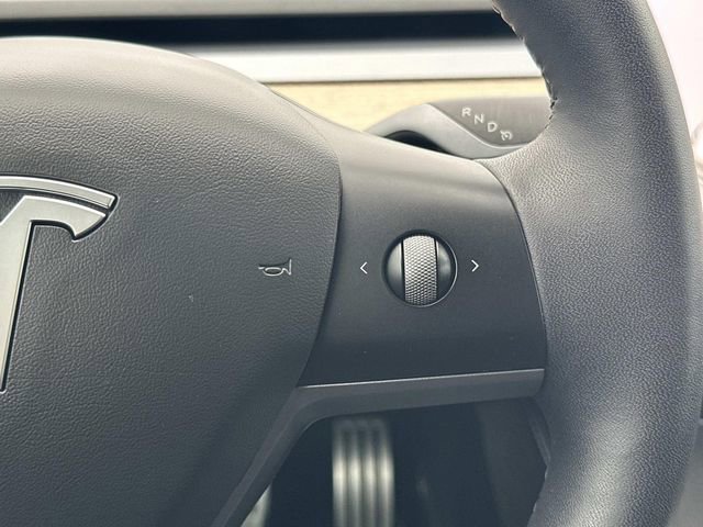 Used 2021 Tesla Model 3 Performance image 22