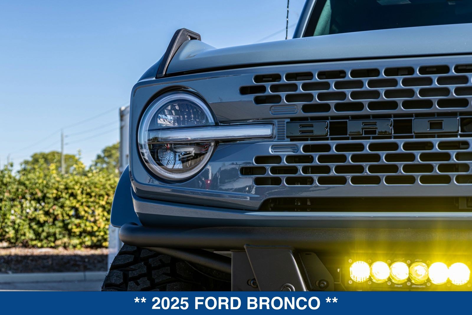 Used 2025 Ford Bronco Badlands AWD/4WD image 10