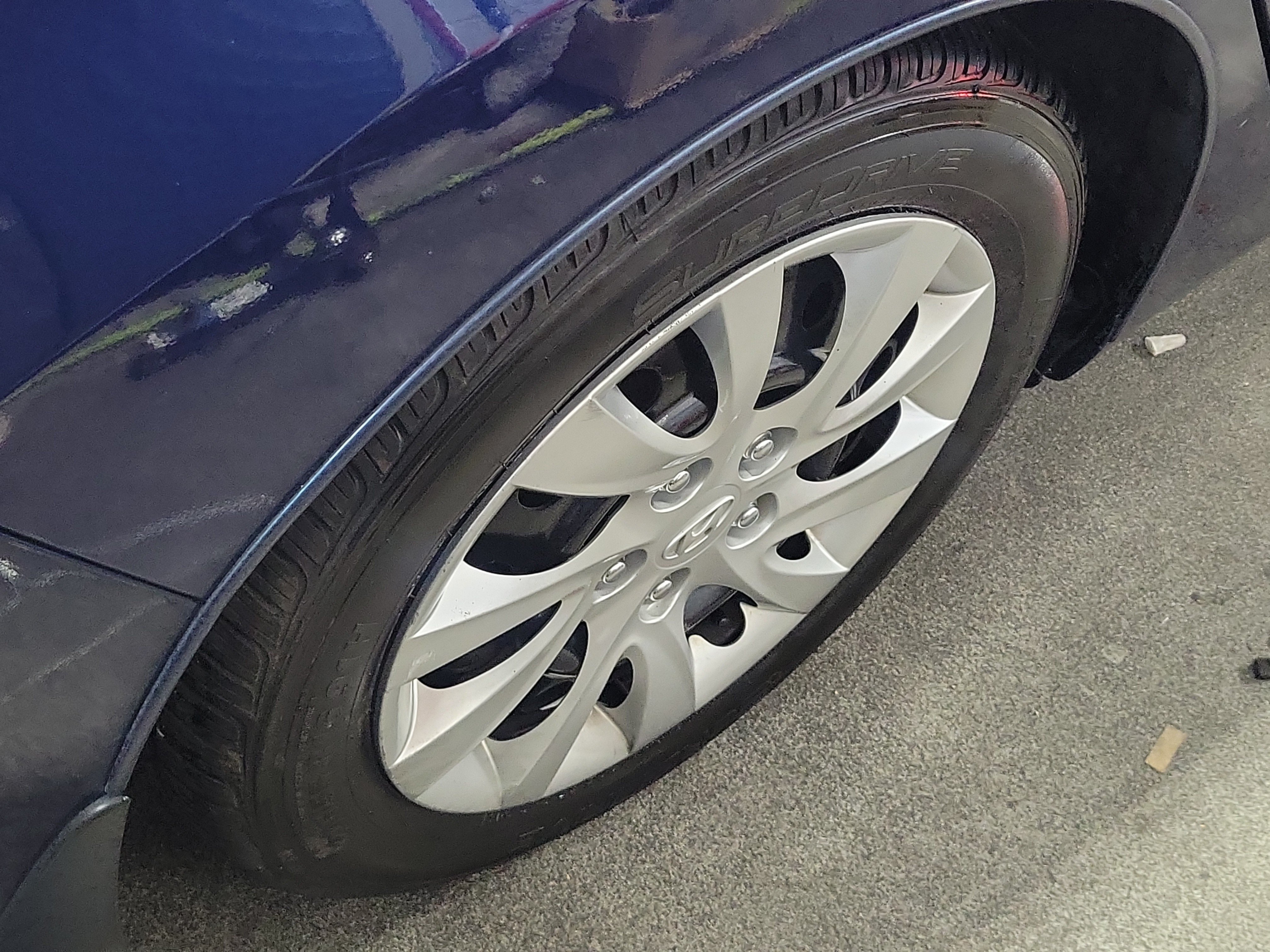 Used 2013 Hyundai Elantra GLS FWD image 6
