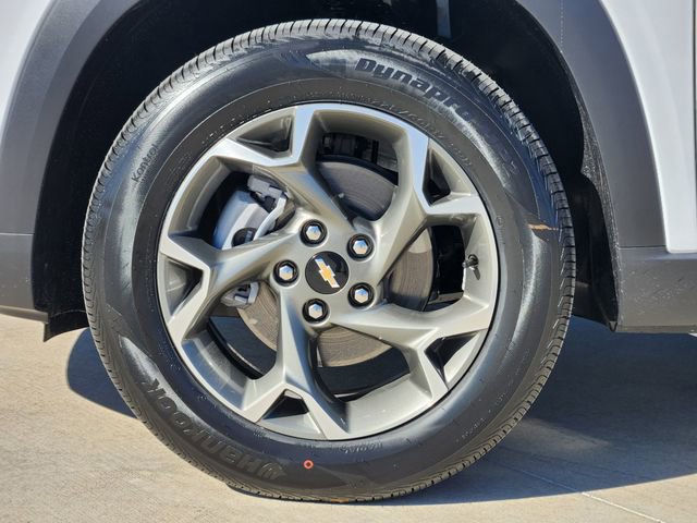 New 2026 Chevrolet Trax LT w/ Driver Confidence Package FWD image 9