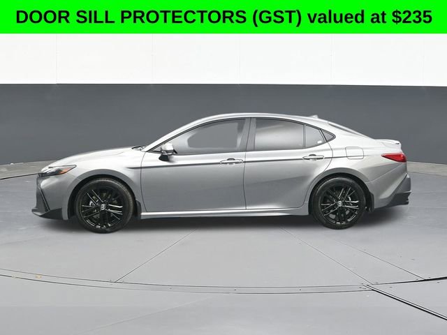 Used 2025 Toyota Camry SE w/ Convenience Package image 9