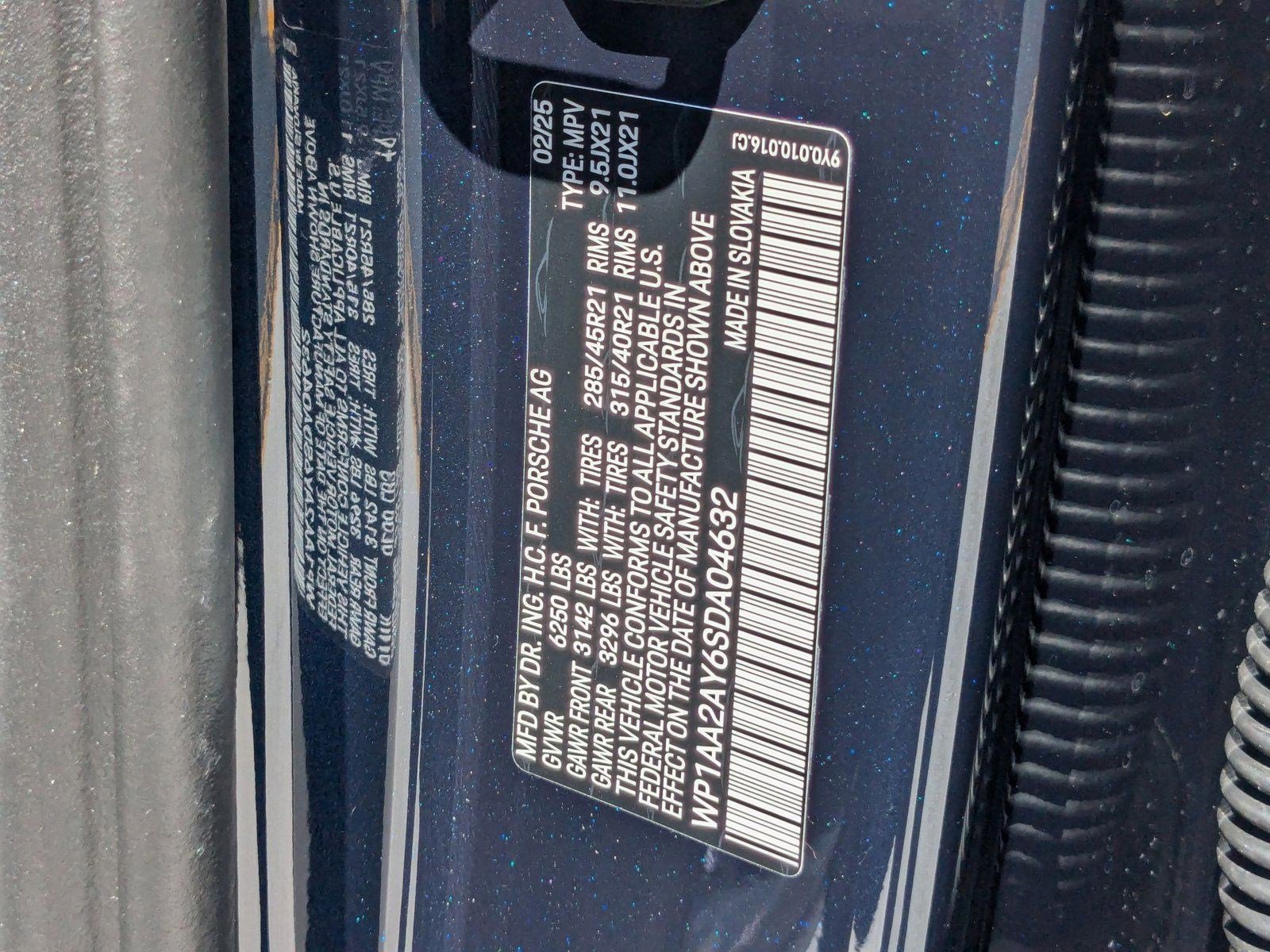 Certified 2025 Porsche Cayenne image 29