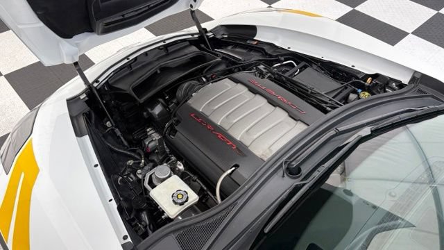 Used 2018 Chevrolet Corvette Grand Sport RWD image 9