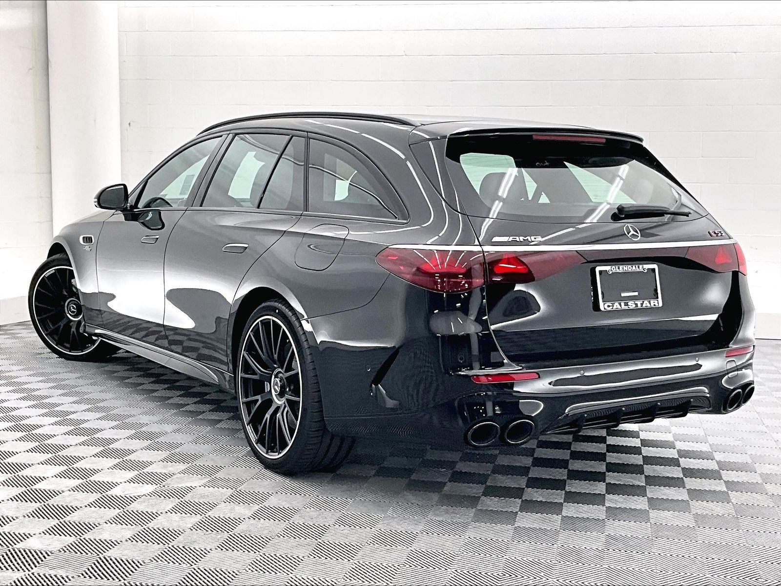 New 2026 Mercedes-Benz E 53 AMG e 4MATIC Wagon image 2