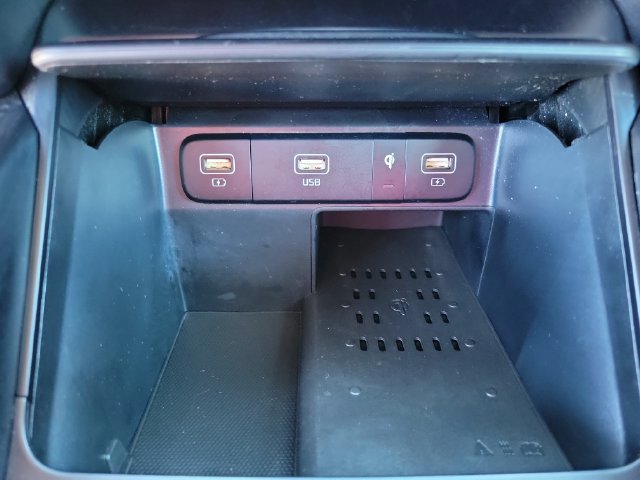 Used 2023 Kia Sorento S FWD image 23