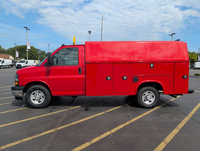 New 2026 Chevrolet Express 3500 w/ Power Convenience Package RWD image 3