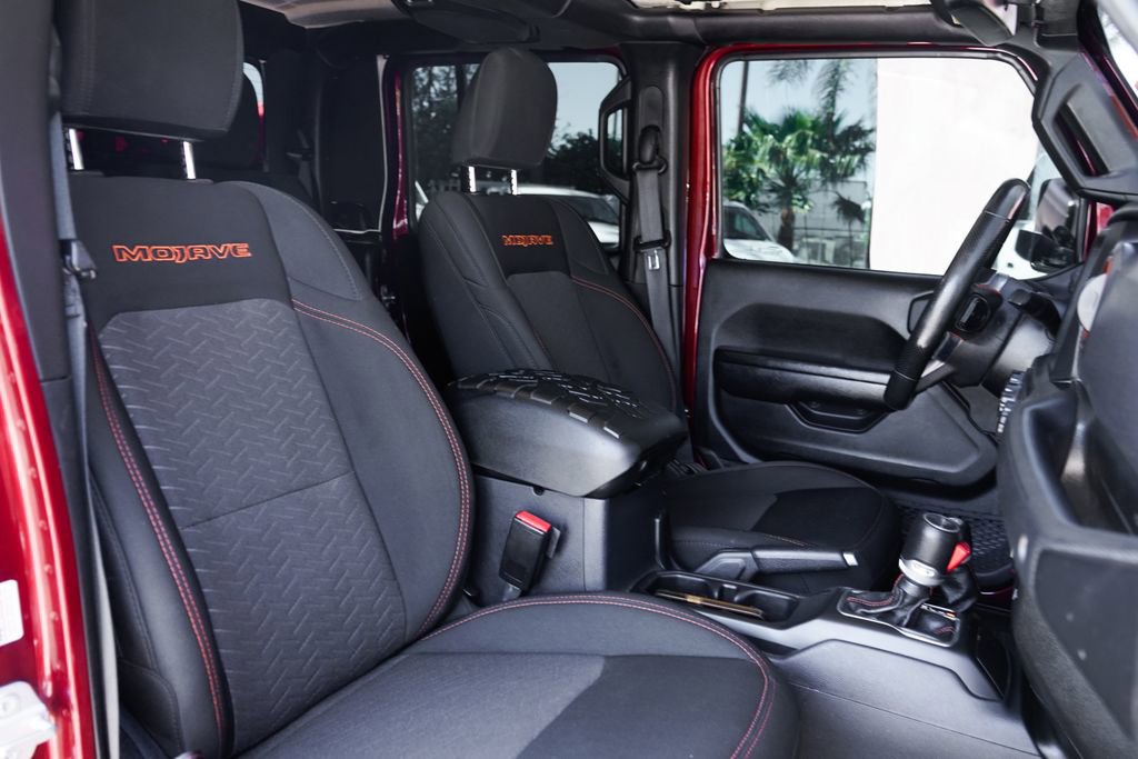 Used 2021 Jeep Gladiator Mojave AWD/4WD image 39