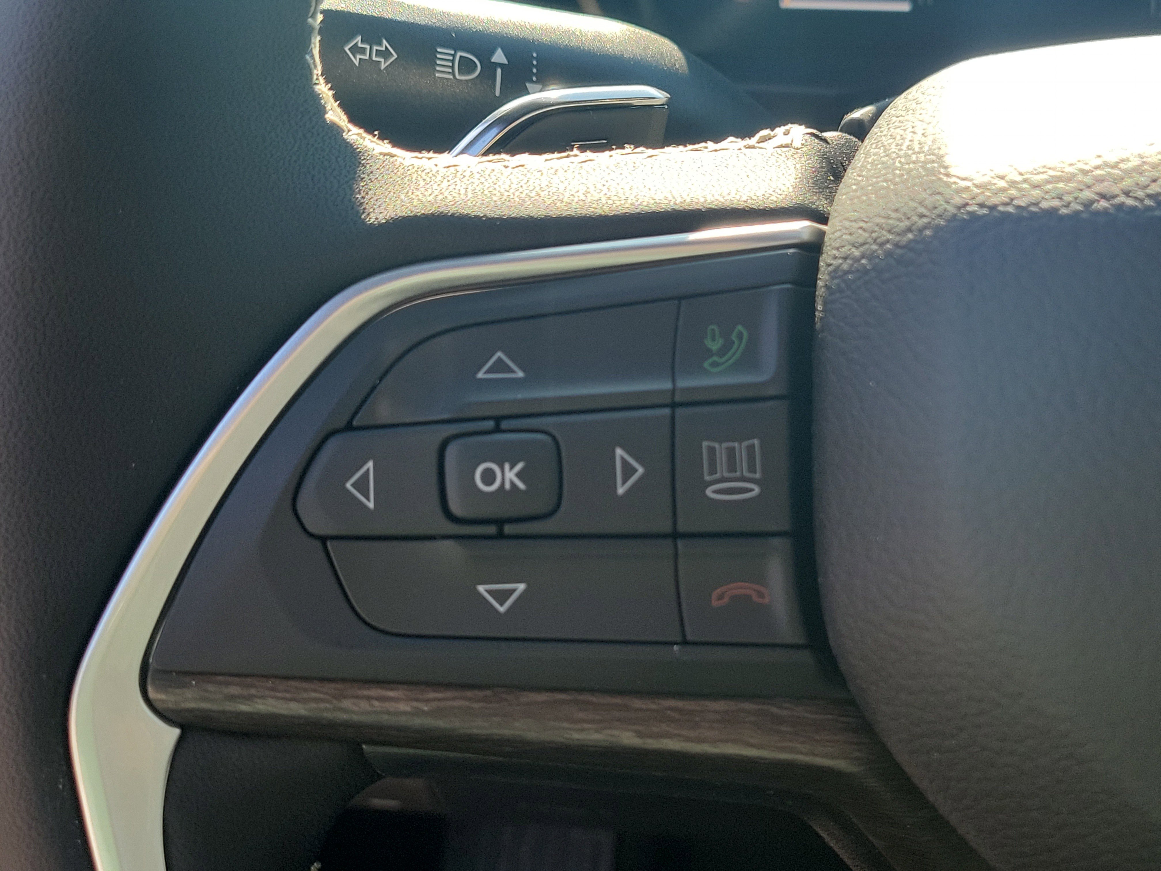 New 2026 Jeep Grand Cherokee Limited Reserve image 13