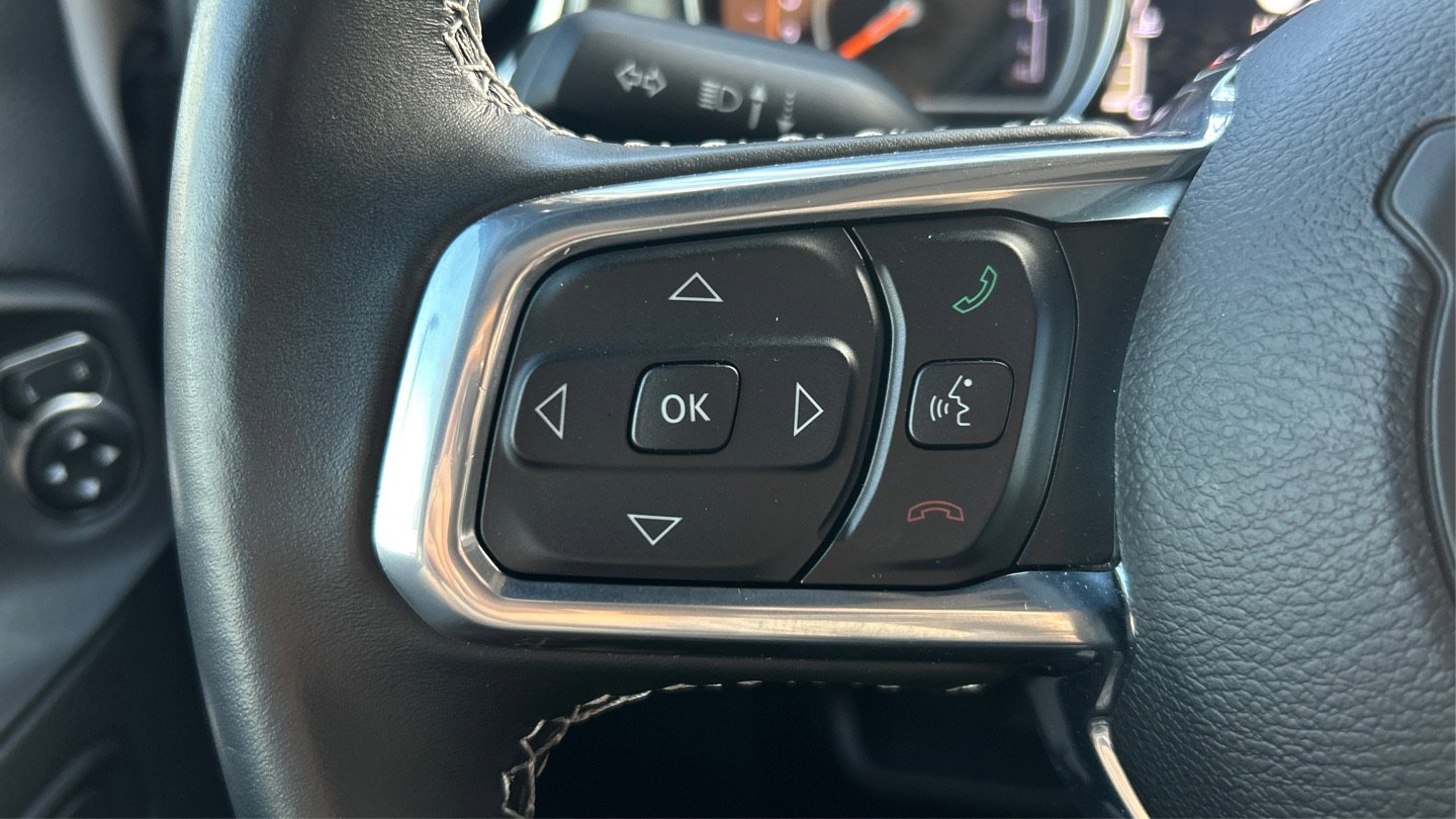 Used 2022 Jeep Wrangler Unlimited Sahara image 33