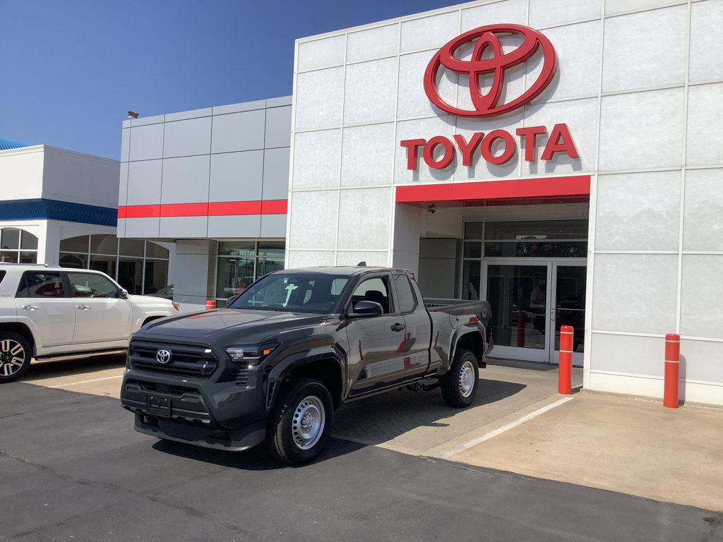 New 2025 Toyota Tacoma SR image 3