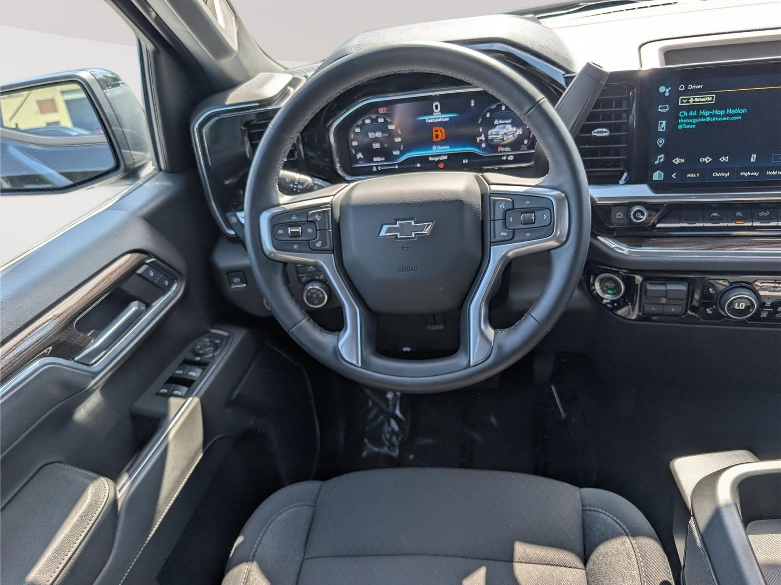 Used 2024 Chevrolet Silverado 1500 RST AWD/4WD image 17