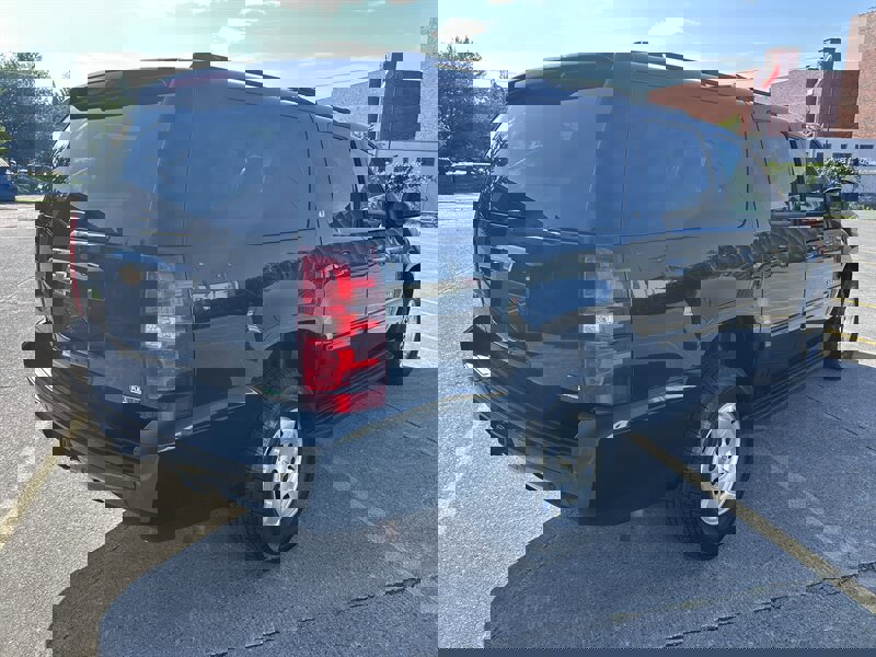 Used 2012 Chevrolet Suburban LT AWD/4WD image 3