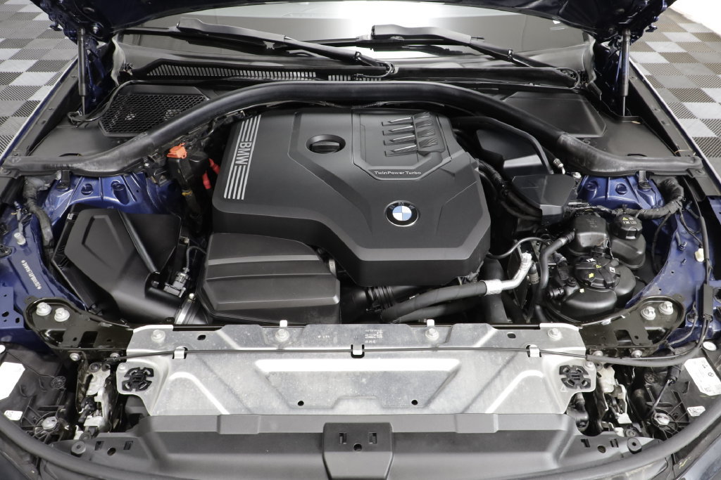 Used 2023 BMW 330i xDrive Sedan w/ Premium Package AWD/4WD image 24