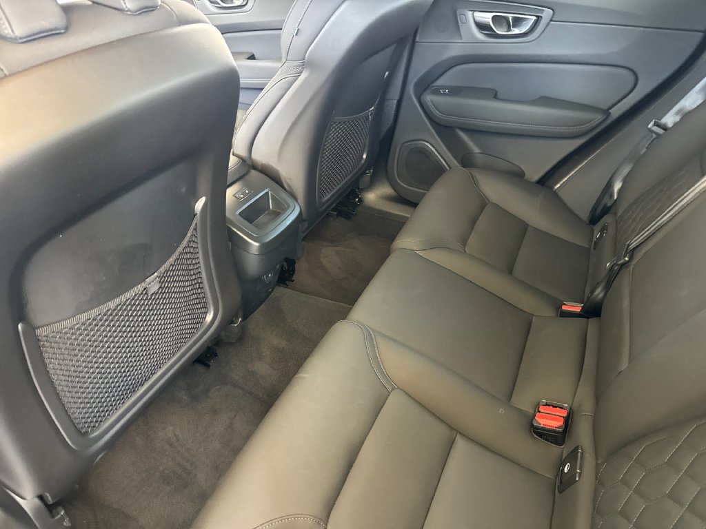 Certified 2026 Volvo XC60 B5 Plus AWD/4WD image 11