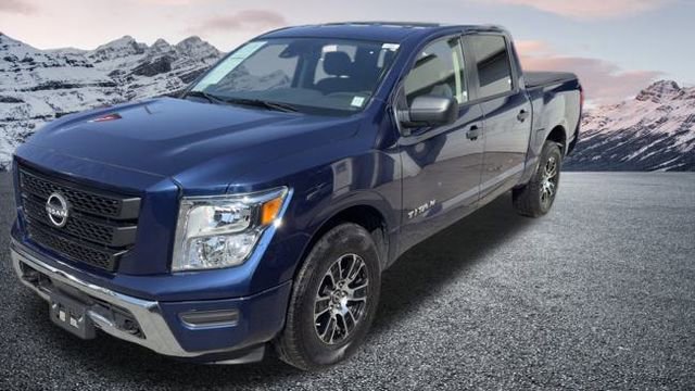 Used 2023 Nissan Titan SV image 1