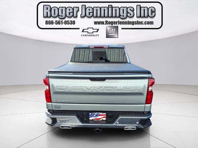 Used 2023 Chevrolet Silverado 1500 LT AWD/4WD image 4