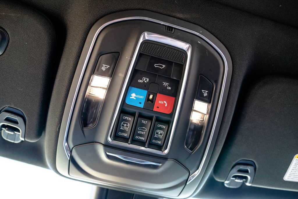 Used 2024 Jeep Wagoneer Series II w/ Convenience Group I AWD/4WD image 31