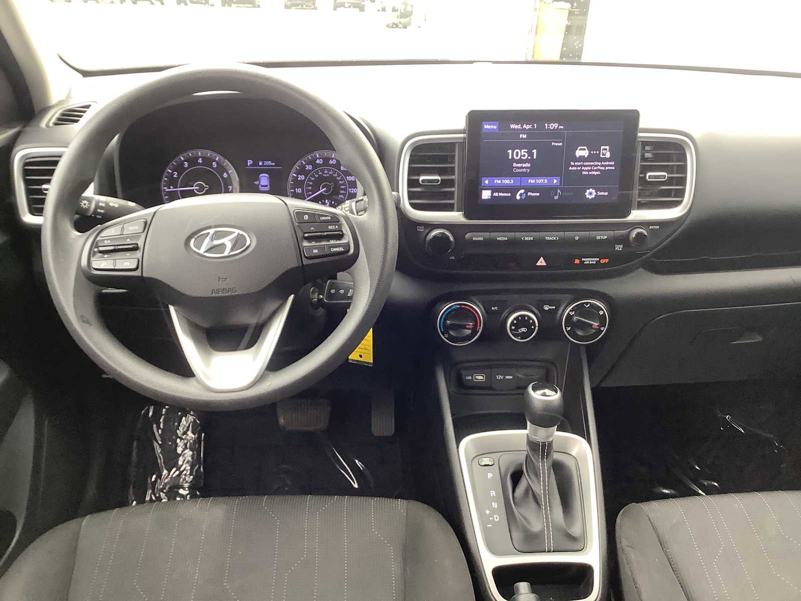 Used 2022 Hyundai Venue SE FWD image 10