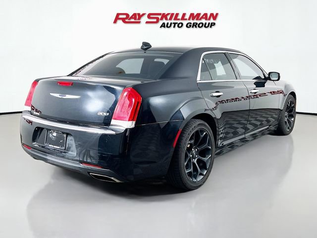 Used 2019 Chrysler 300 Limited RWD image 7