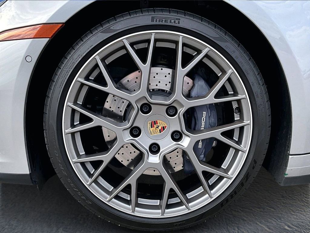 Used 2025 Porsche 911 Carrera image 11