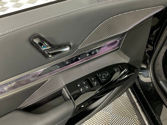 Used 2024 BMW i7 eDrive50 image 31