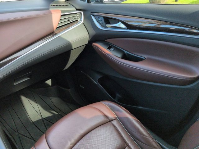 Used 2018 Buick Enclave Avenir w/ Trailering Package FWD image 17