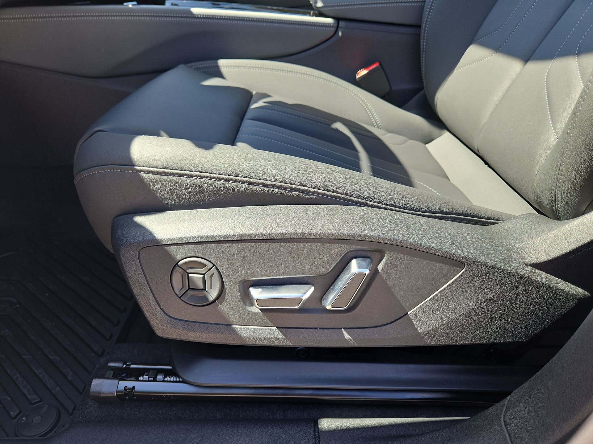 New 2026 Audi Q3 quattro 2.0T AWD/4WD image 17