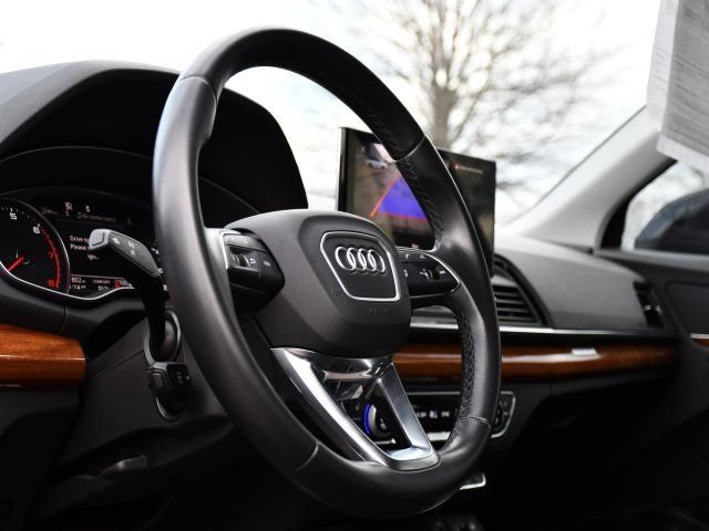 Used 2023 Audi Q5 2.0T Premium AWD/4WD image 12
