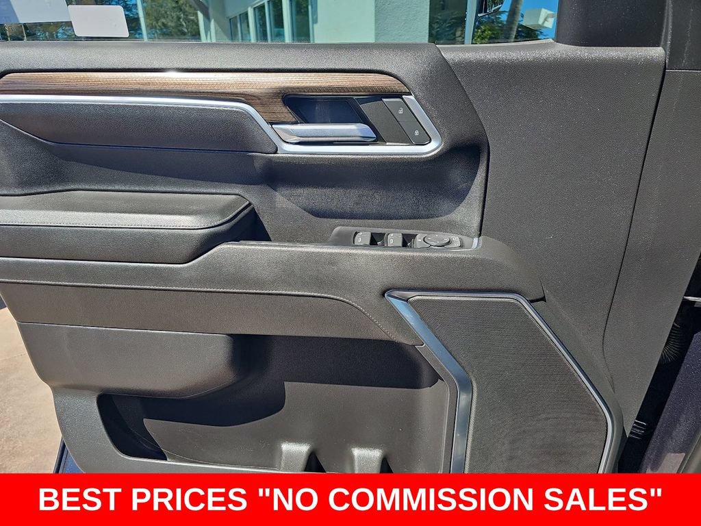 Used 2022 Chevrolet Silverado 1500 RST AWD/4WD image 27
