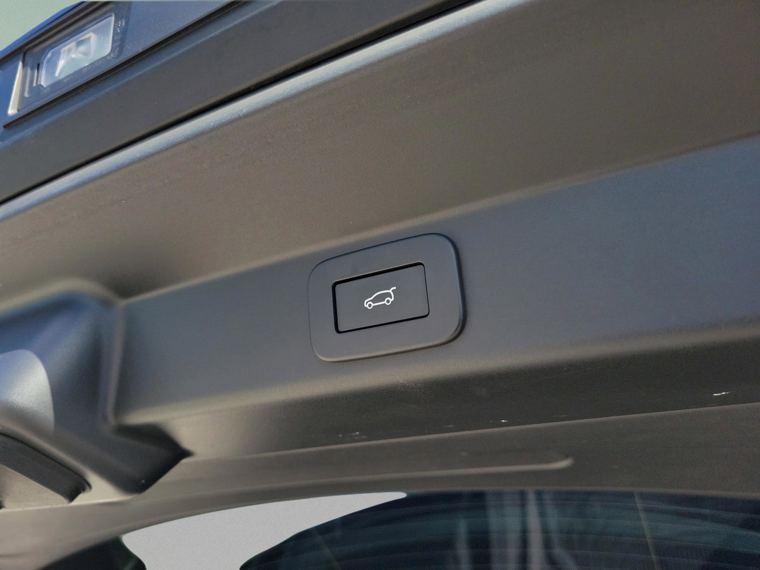 Used 2024 Land Rover Range Rover Sport Dynamic SE image 13