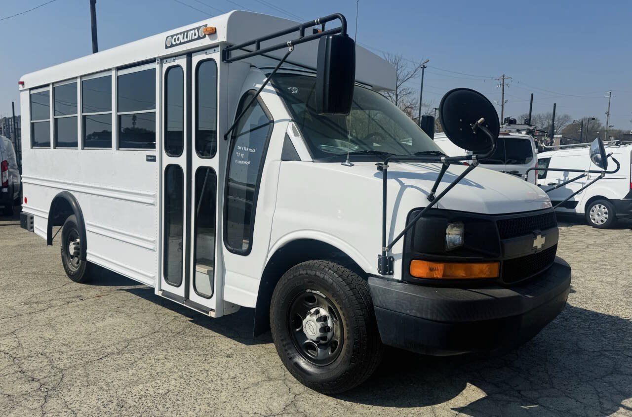 Used 2007 Chevrolet Express 3500 w/ School Bus Package RWD image 3