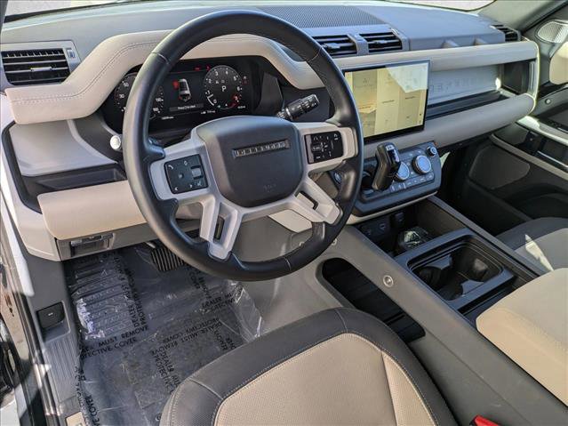 Used 2023 Land Rover Defender 130 X-Dynamic SE AWD/4WD image 10