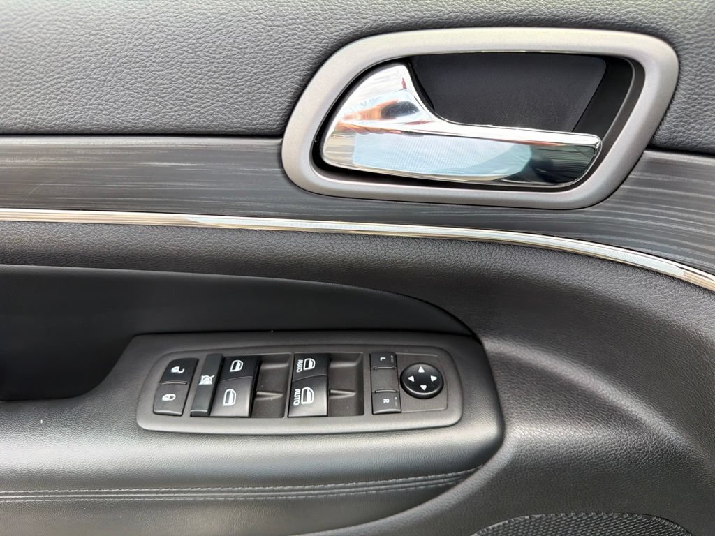 Used 2021 Jeep Grand Cherokee Limited X AWD/4WD image 25
