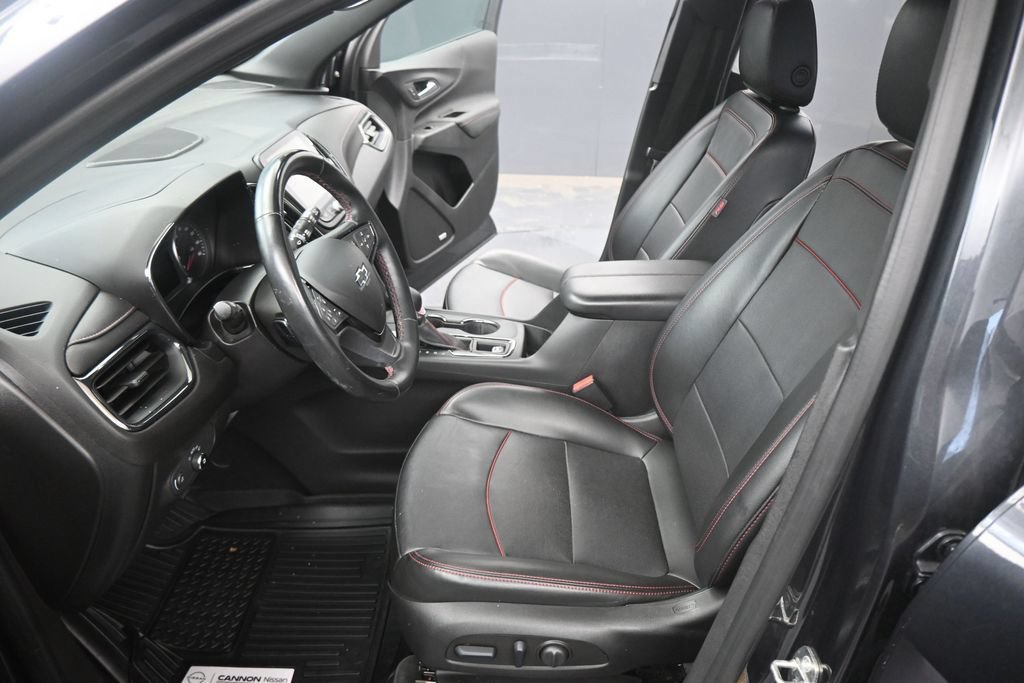 Used 2023 Chevrolet Equinox RS w/ RS Leather Package FWD image 9