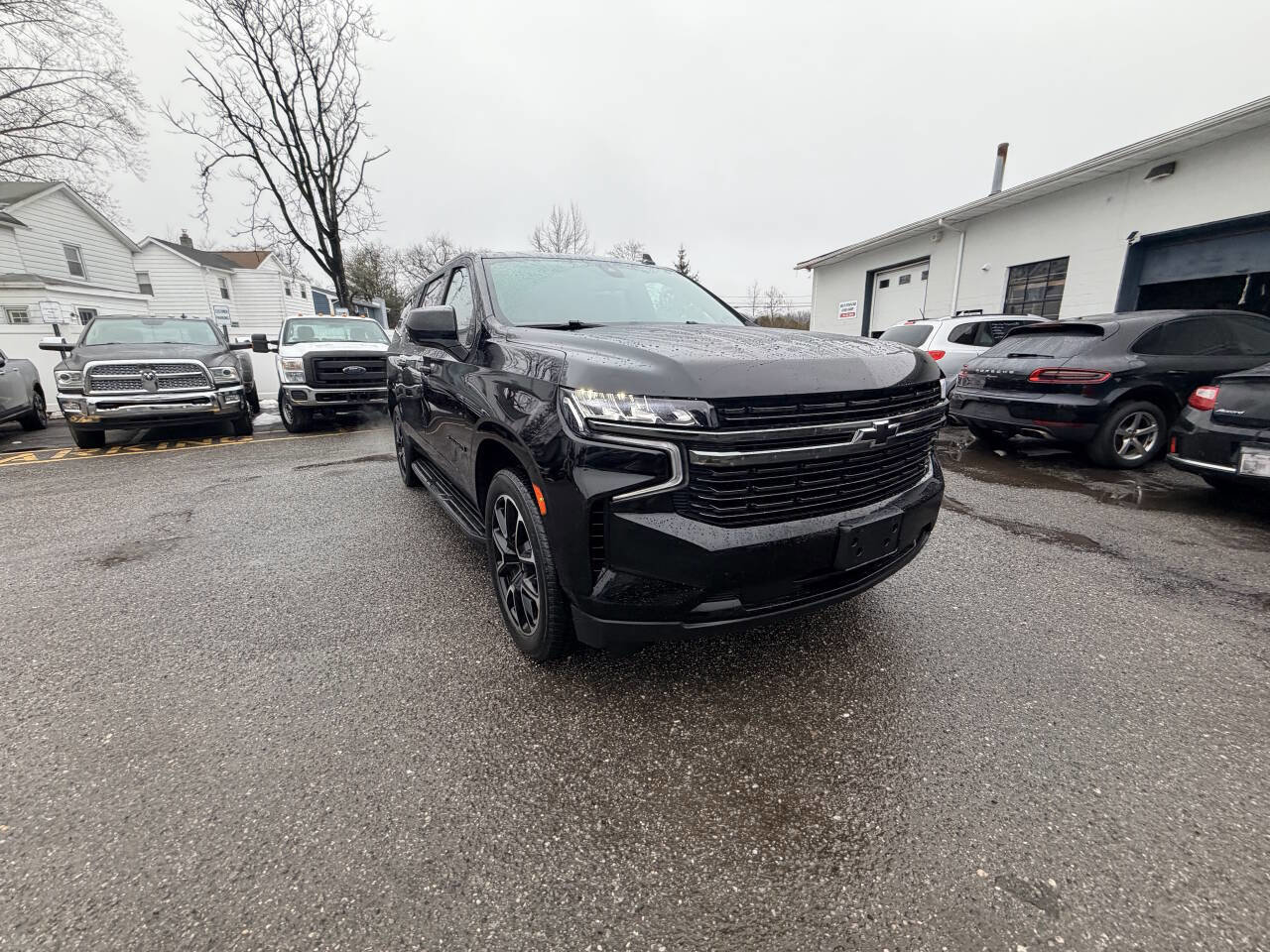 Used 2021 Chevrolet Suburban RST image 5