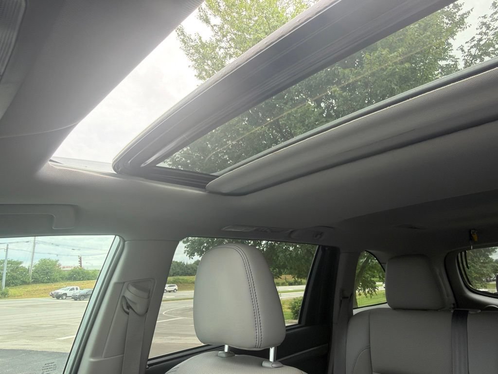 Used 2019 Toyota Highlander Limited AWD/4WD image 13