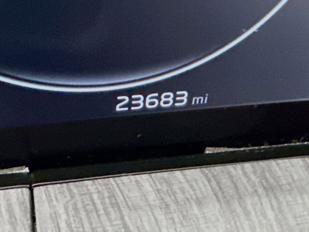 Used 2023 Kia Telluride SX Prestige image 4